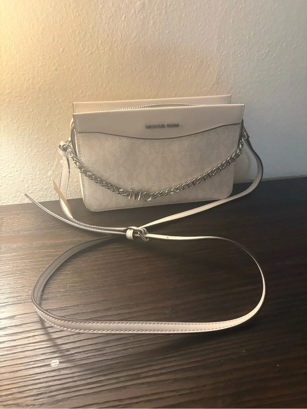 NEW Michael Kors White Crossbody Chain Shoulder Bag